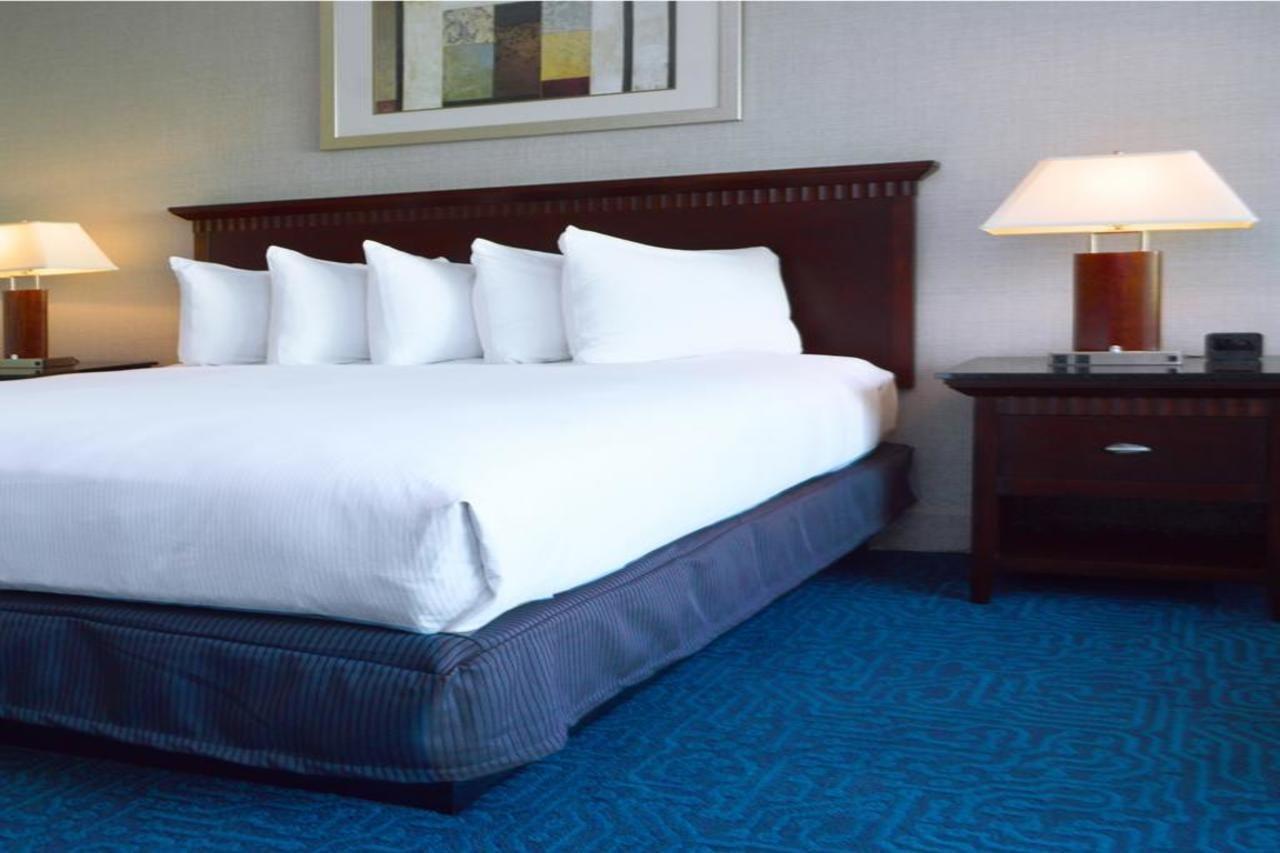 Hotel Doubletree By Hilton Newark-Fremont Exteriér fotografie