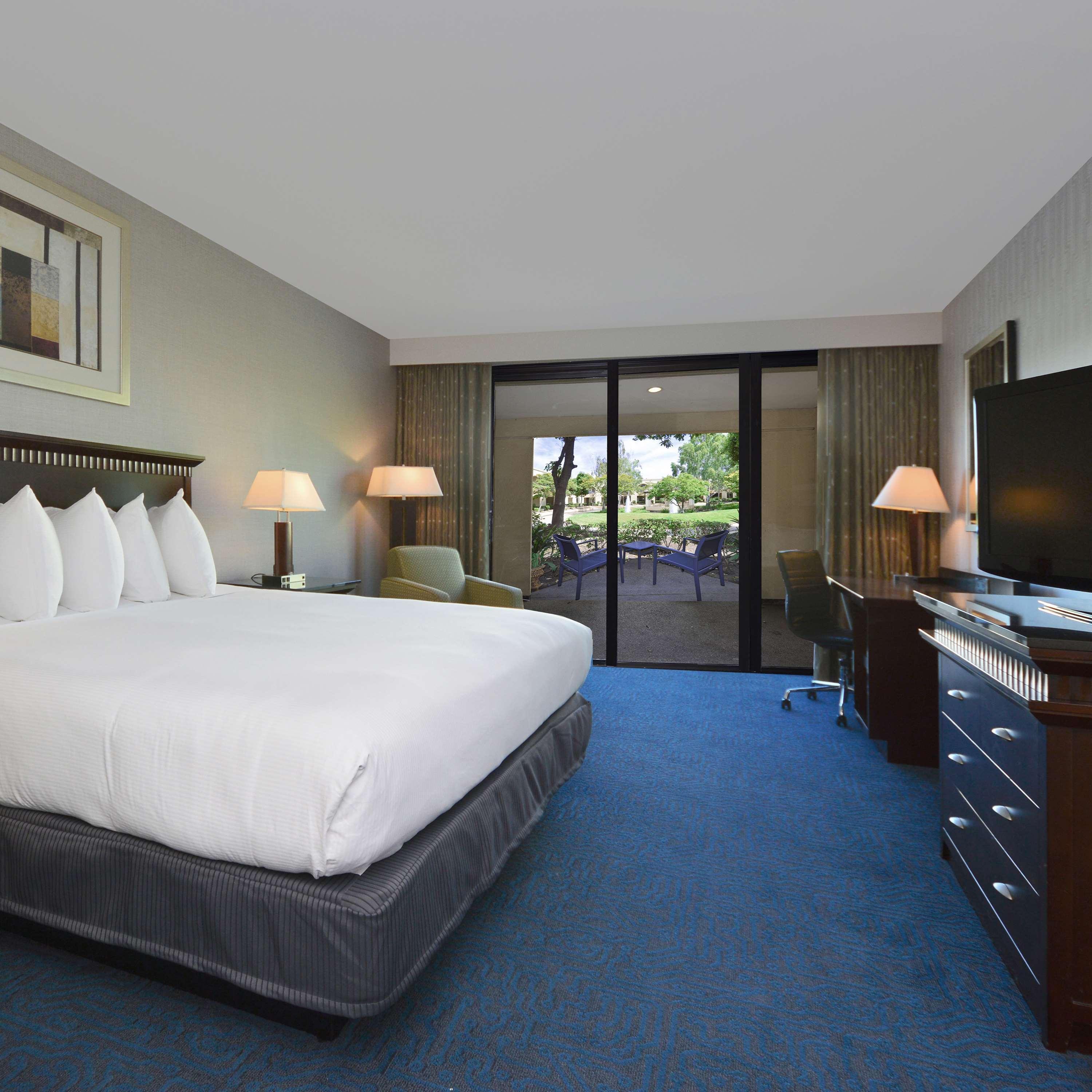 Hotel Doubletree By Hilton Newark-Fremont Exteriér fotografie