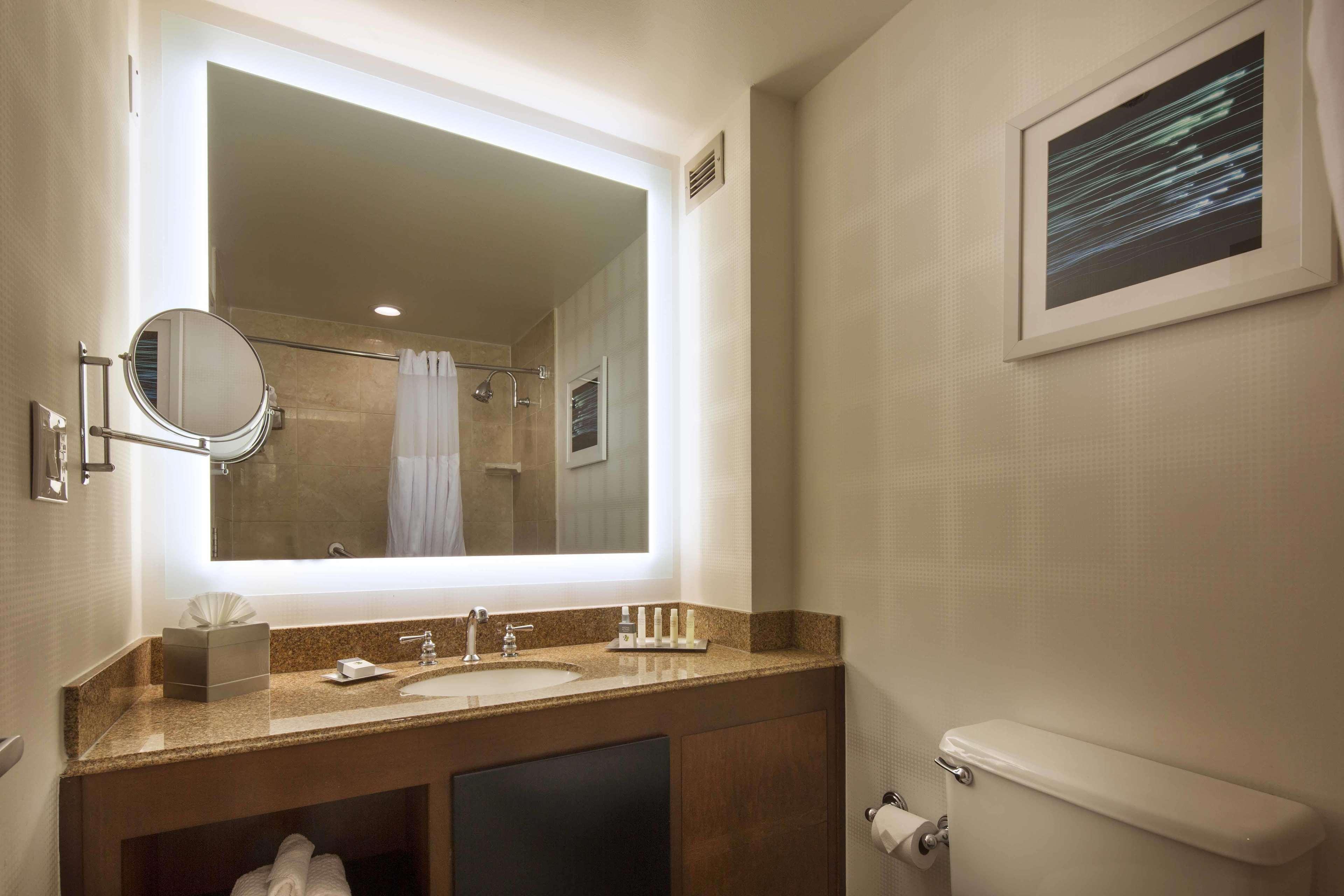 Hotel Doubletree By Hilton Newark-Fremont Exteriér fotografie