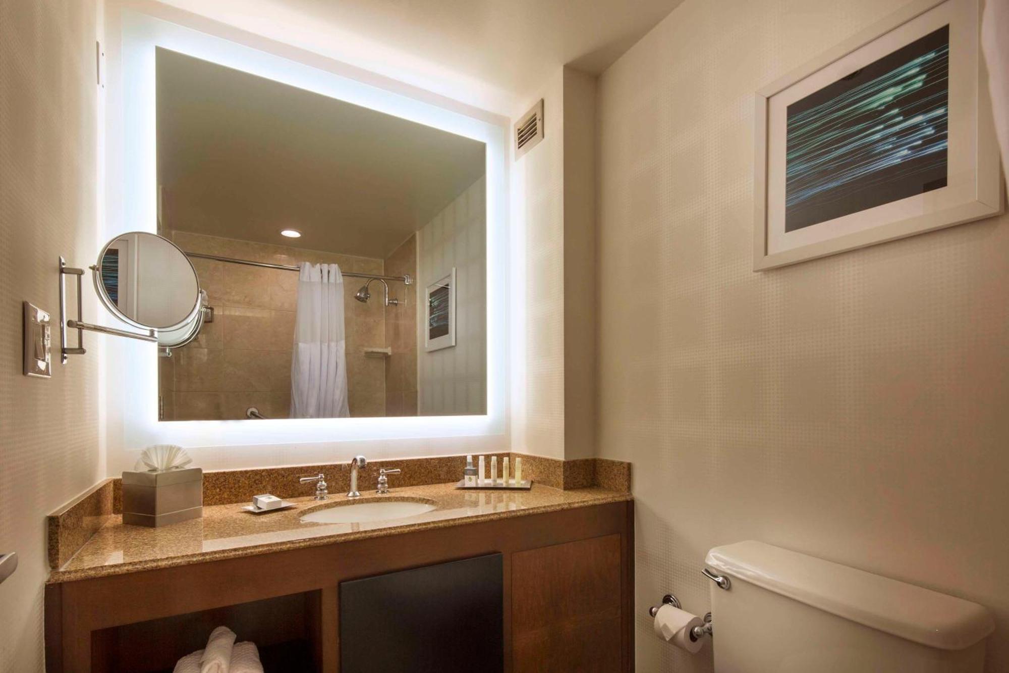 Hotel Doubletree By Hilton Newark-Fremont Exteriér fotografie