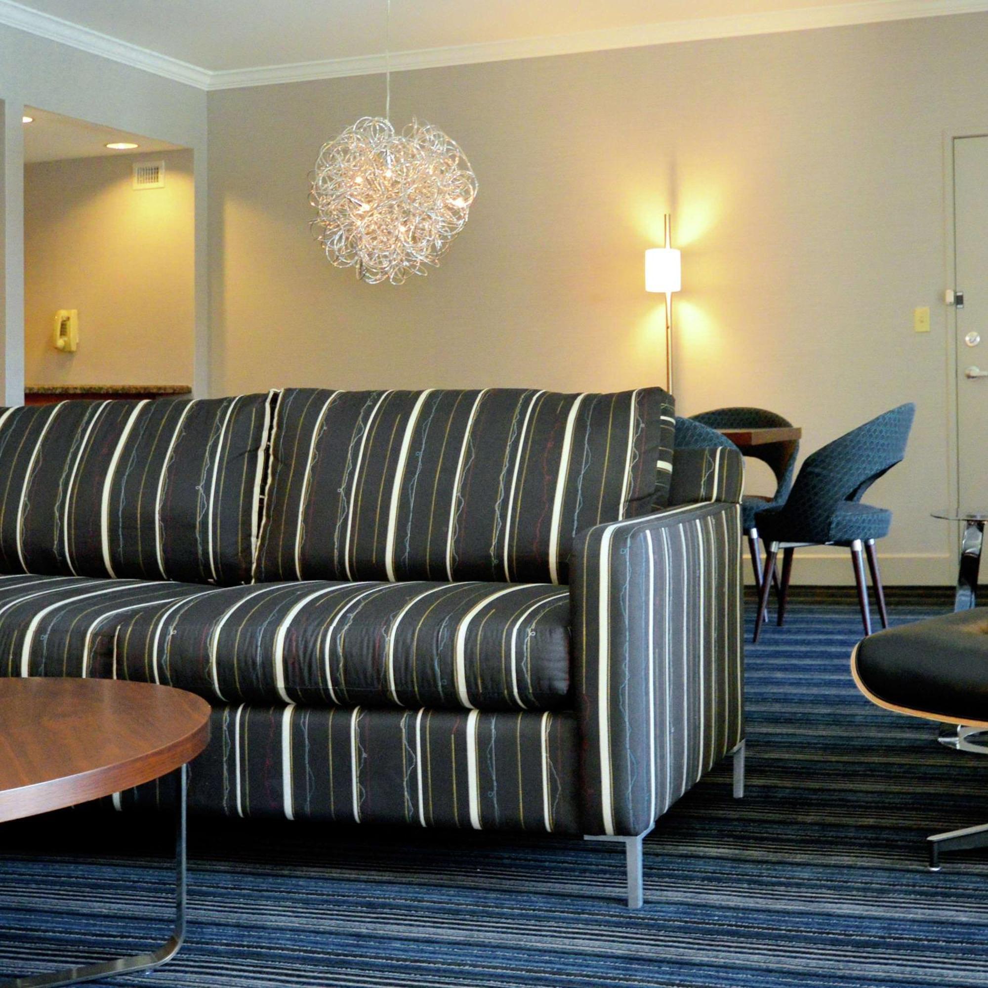 Hotel Doubletree By Hilton Newark-Fremont Exteriér fotografie