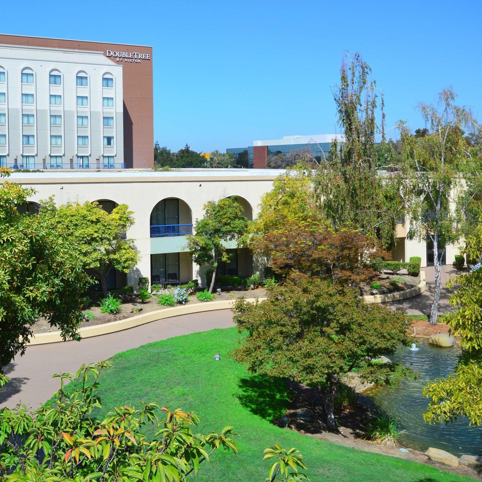 Hotel Doubletree By Hilton Newark-Fremont Exteriér fotografie